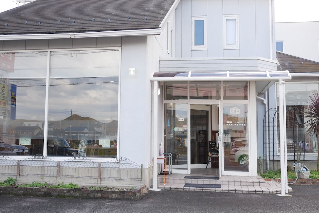 かなんカフェ　岐阜市　岐阜カフェ　喫茶店　モーニング　おにぎり　和食