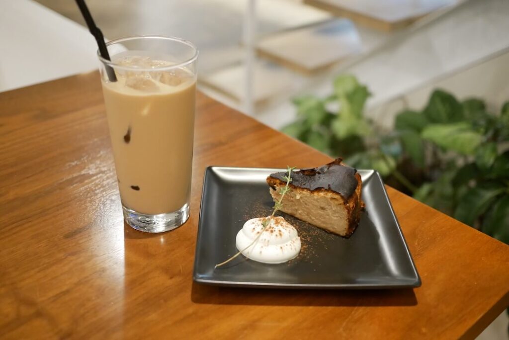 【愛知県一宮市】CAFE banyantree （カフェバンヤンツリー）夜カフェ スイーツ マロン バスクチーズケーキ