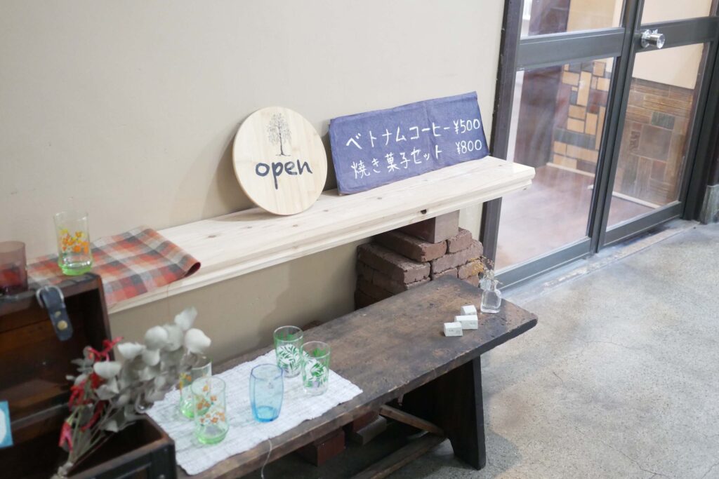 【愛知県一宮市】コーヒーと焼き菓子と建築のカフェスペースEnju Cafe（エンジュカフェ）Re-TAiL（繊維レトロビル）ベトナムコーヒー チーズケーキ